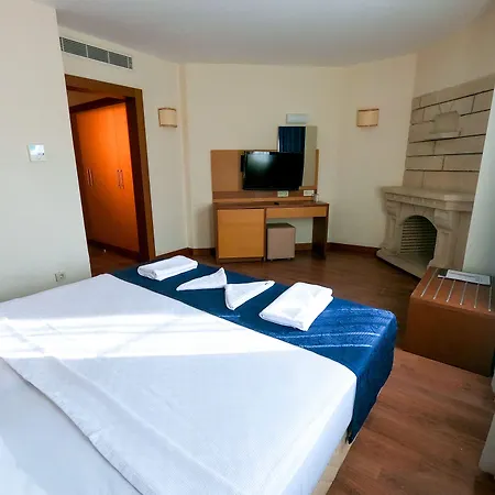 Üdülőközpont Afytos 3*