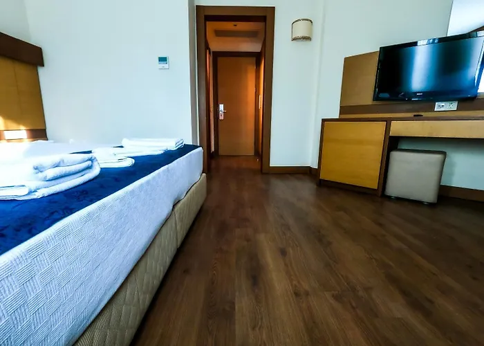 Üdülőközpont Afytos 3*